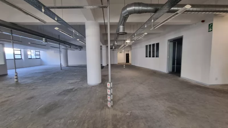 662 m² Office to let in Cape Town City Centre/CBD, The Bergstan (photo 8)