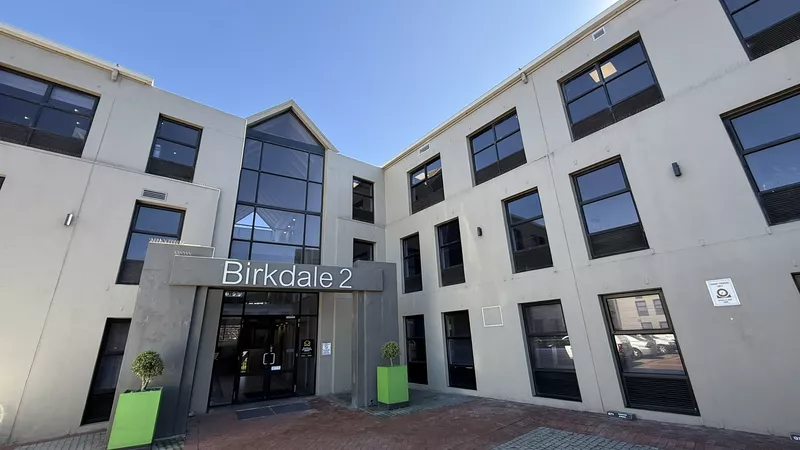 305 m² Office to let in Mowbray, River Park (photo 4)