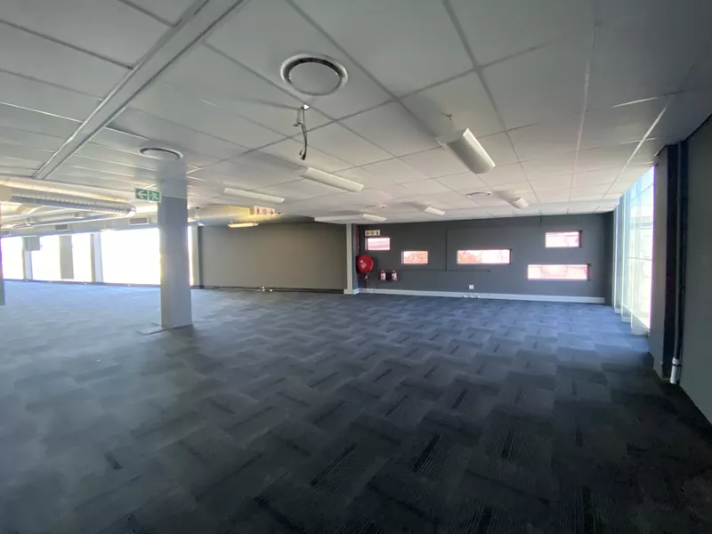 859 m² Office to let in Brooklyn, Northgate Business Park (photo 14)