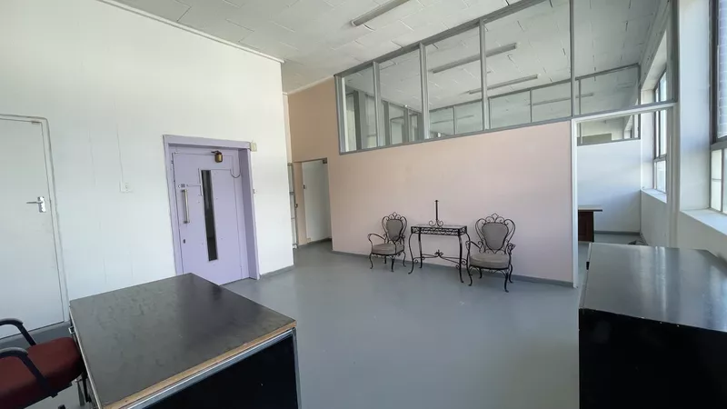 500 m² Office to let in Woodstock, 299 Albert Road (photo 16)