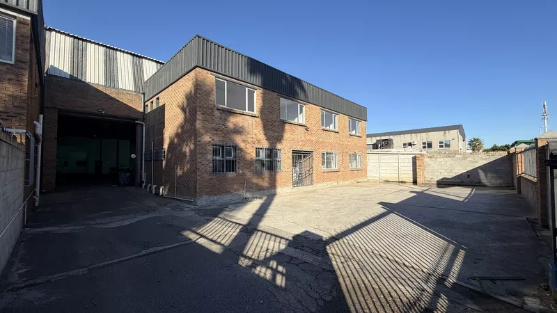 1 350 m² Industrial for sale in Blackheath, 27 Anfield Road (photo 28)