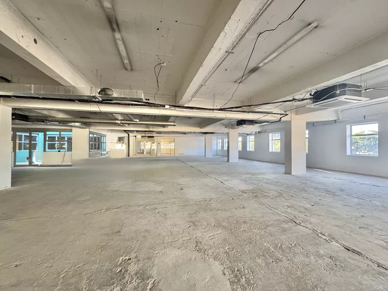 2 402 m² Office to let in Cape Town, Amber Place (photo 18)