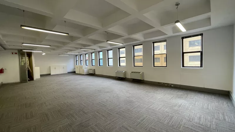 169 m² Office to let in Cape Town City Centre/CBD, 19 Louis Gradner (photo 5)