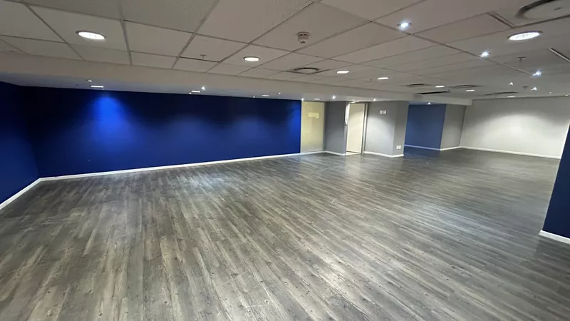 222 m² Office to let in Claremont, Sunclare (photo 9)