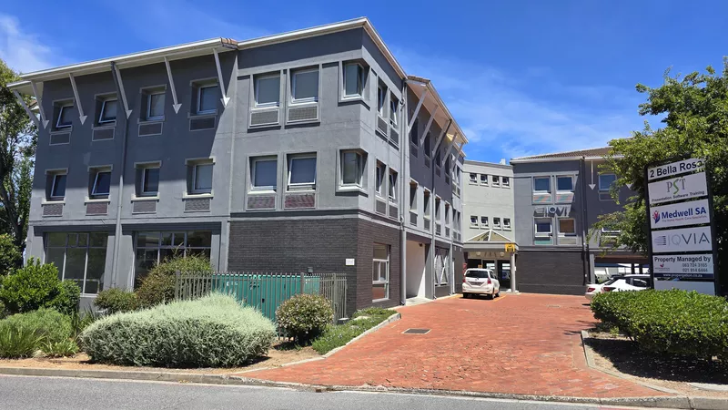 254 m² Office to let in Tyger Valley, 2 Bella Rosa (photo 1)