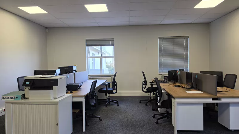 479 m² Office to let in Vineyard Office Estate, Vineyards Office Estate - Regent House (photo 31)