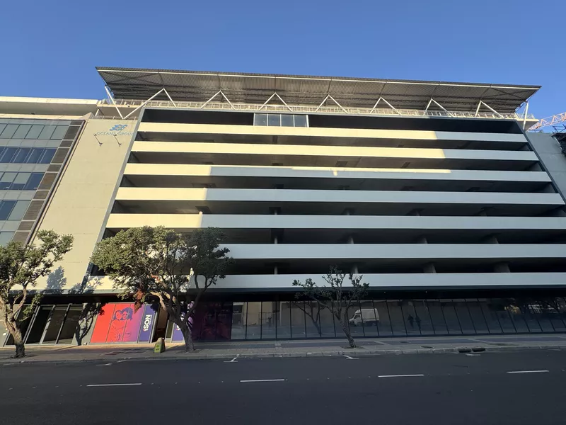 1 896 m² Office to let in Cape Town City Centre/CBD, Oceana House (photo 1)