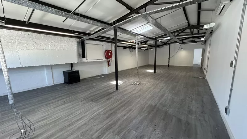 297 m² Office for sale in Salt River, Fairland House (photo 9)