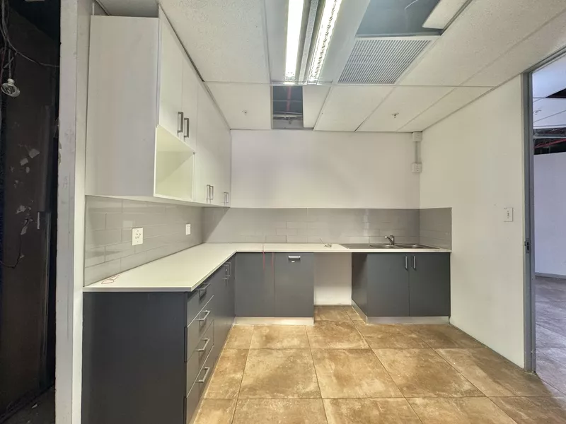 979 m² Office to let in Cape Town City Centre/CBD, The Terraces (photo 17)