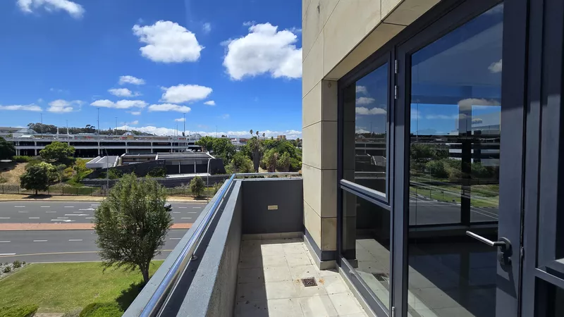 632 m² Office to let in Tyger Waterfront, Avanti South Block (photo 32)