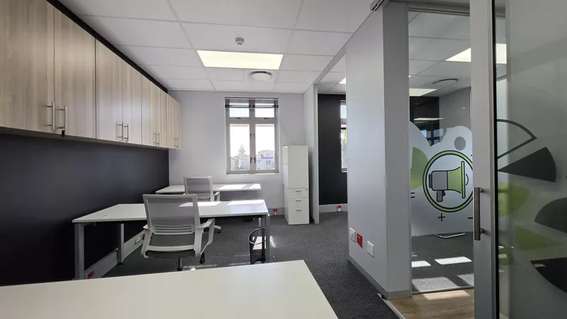 137 m² Office to let in Grosvenor Square, Grosvenor Square - Block A (photo 33)