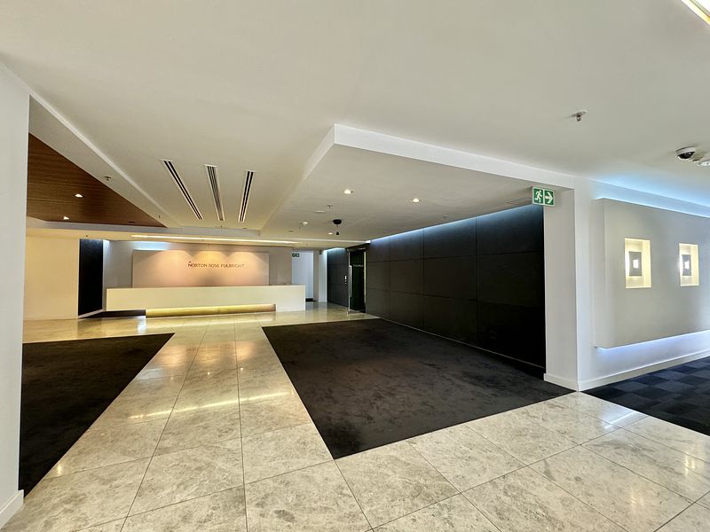 1 000 m² Office to let in Cape Town City Centre/CBD, 8 Riebeek Street (photo 26)