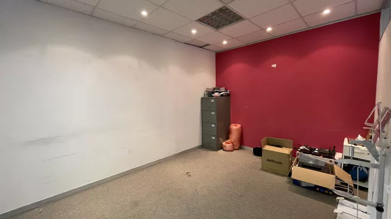 318 m² Office to let in Cape Town City Centre/CBD, One Thibault (photo 22)