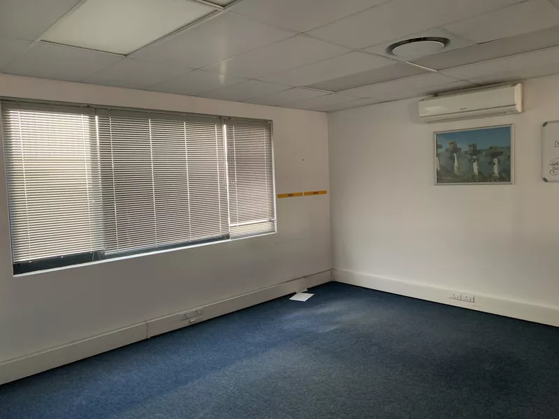 2 350 m² Industrial to let in Wimbledon Estate, 88 Wimbledon Road, Blackheath (photo 48)
