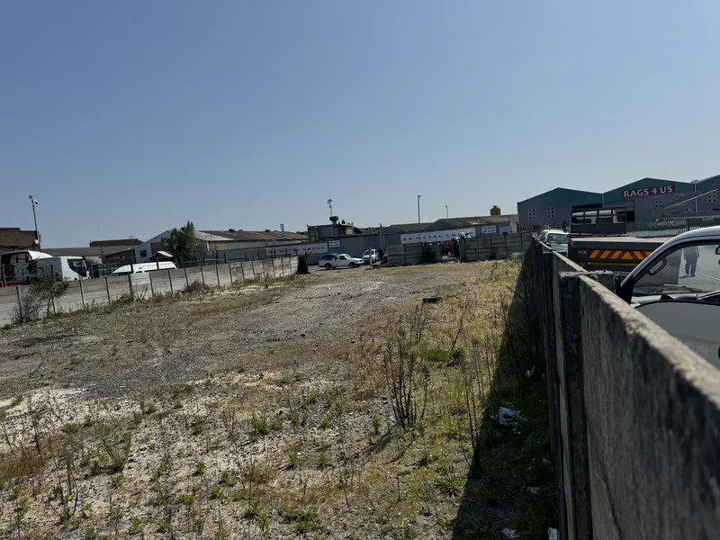 900 m² Industrial for sale in Blackheath, 20 Trafford Road, Blackheath (photo 22)