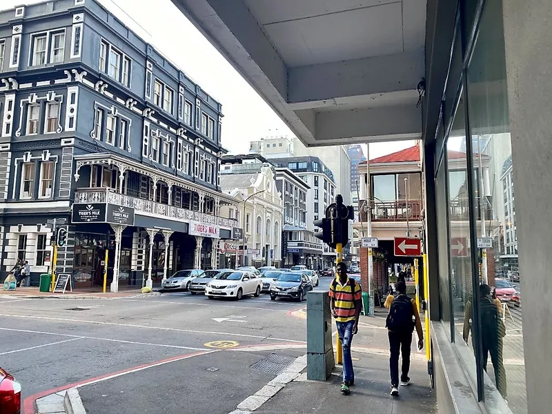 506 m² Retail Property for sale in Cape Town City Centre/CBD, 67 Long Street (photo 4)