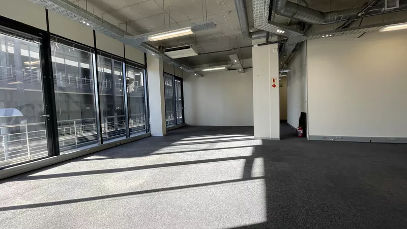 646 m² Office to let in Woodstock, The Boulevard (photo 8)