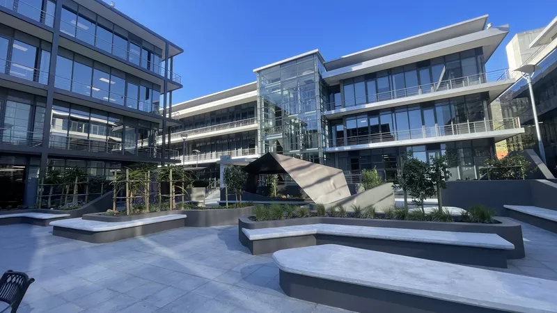 397 m² Office to let in Woodstock, THE BOULEVARD OFFICE PARK, Woodstock, Block F 1st Floor (photo 3)