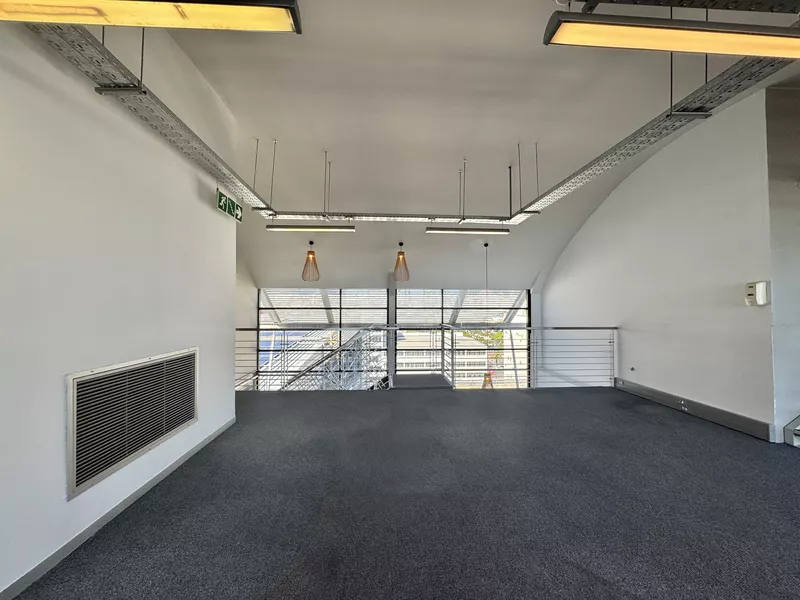 534 m² Office to let in Cape Town City Centre/CBD, 19 Louis Gradner (photo 33)