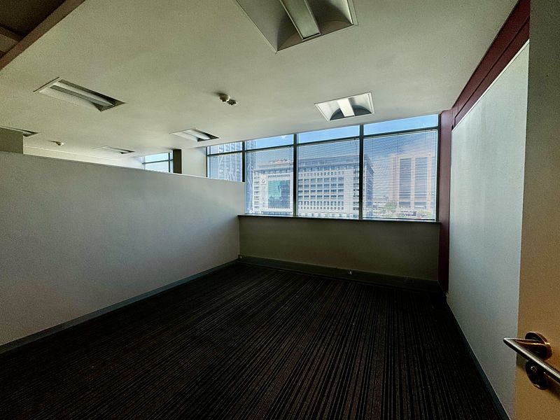 509 m² Office to let in Cape Town City Centre/CBD, 33 Heerengracht Street (photo 30)
