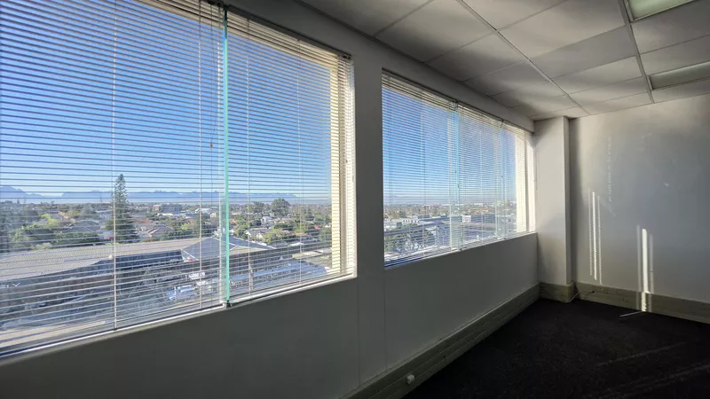 562 m² Office to let in Tyger Valley, Bloemhof (photo 33)