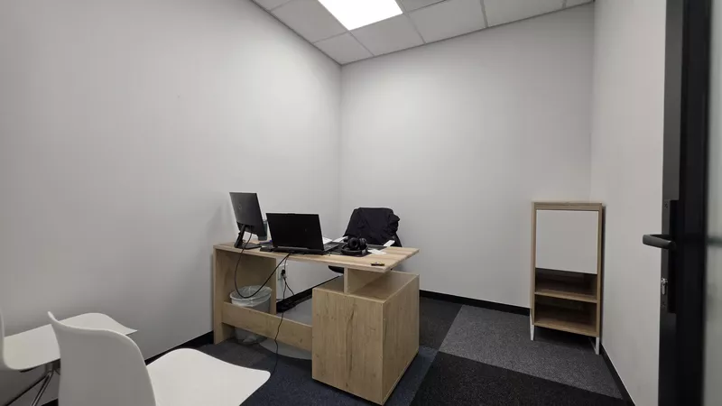 136 m² Office to let in Bridgeways Park, Bridgewater One - Suites (Block C) (photo 22)