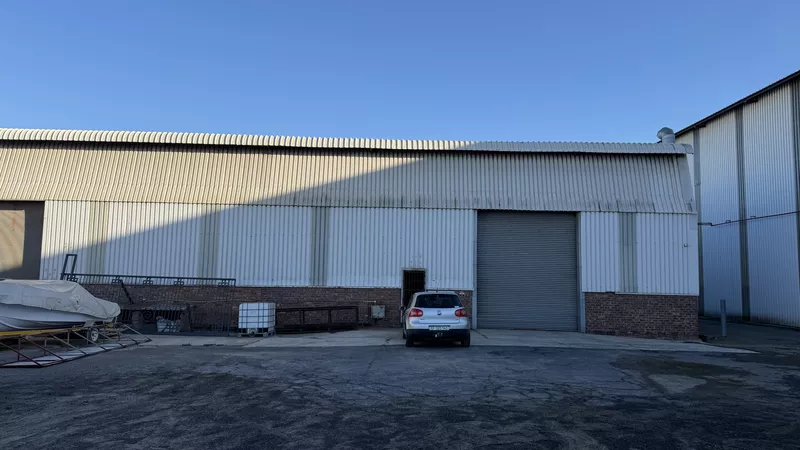 446 m² Industrial to let in Brackenfell, JT Ross Park Brackenfell (photo 1)