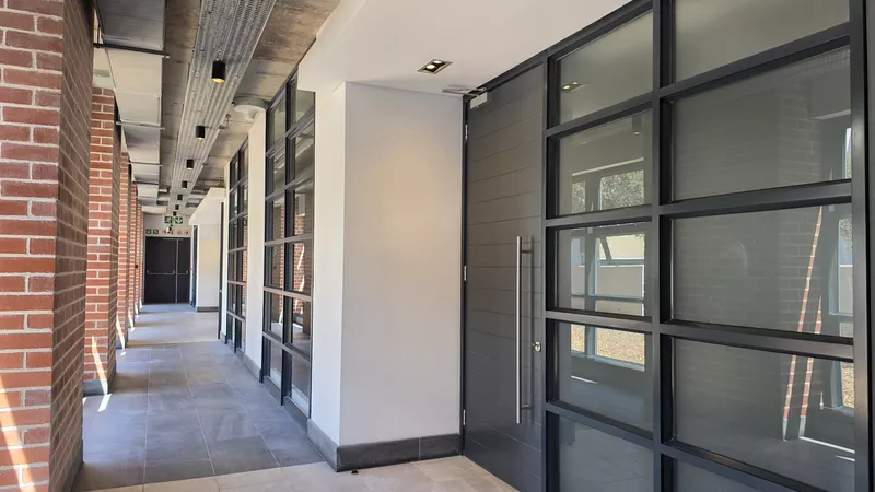 140 m² Office to let in Century City, Matrix (photo 6)