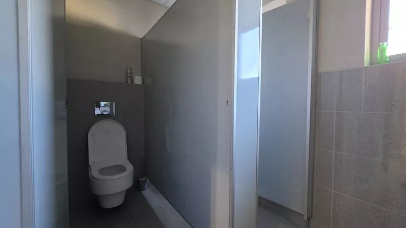273 m² Office to let in Century City, Grosvenor Square - Block D (photo 42)