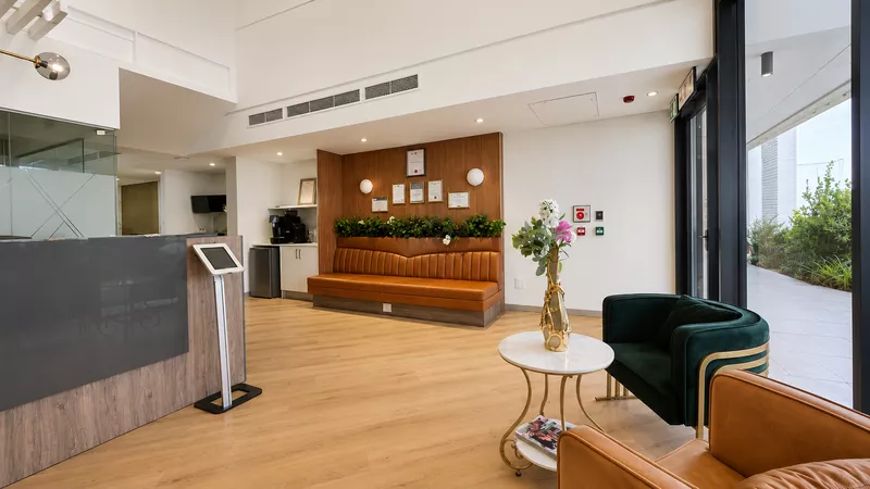 180 m² Office for sale in Century City, Bridgewater One - Studios (Block B) (photo 22)