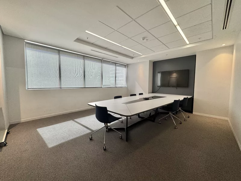 2 051 m² Office to let in Cape Town City Centre/CBD, Roggebaai Place (photo 33)