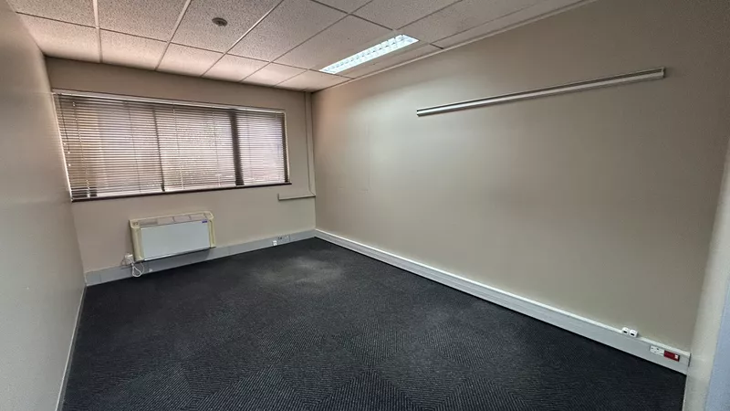 924 m² Office to let in Mowbray, Golf Park, GP3 (photo 23)