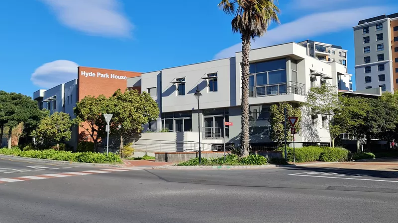 116 m² Office to let in Century City, Hyde Park (photo 1)