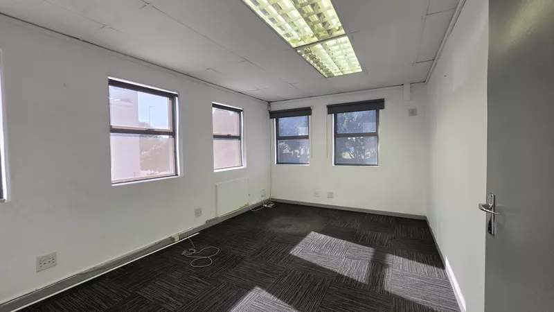 495 m² Office to let in Tyger Valley, 283 Durban Road (photo 38)