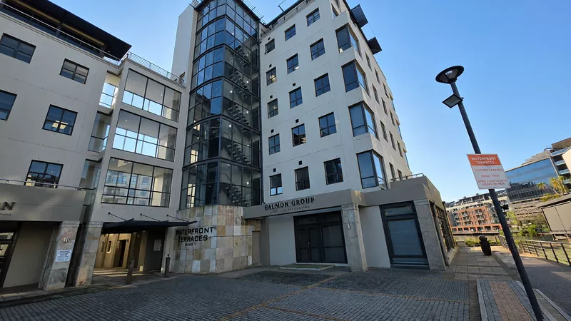 415 m² Property for sale in Tyger Waterfront, Waterfront Terraces (photo 2)