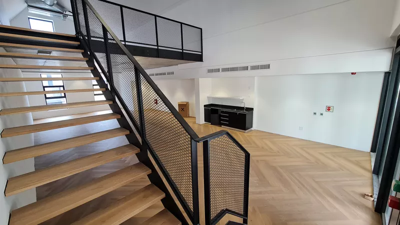 166 m² Office to let in Century City, Bridgewater One - Studios (Block B) (photo 16)
