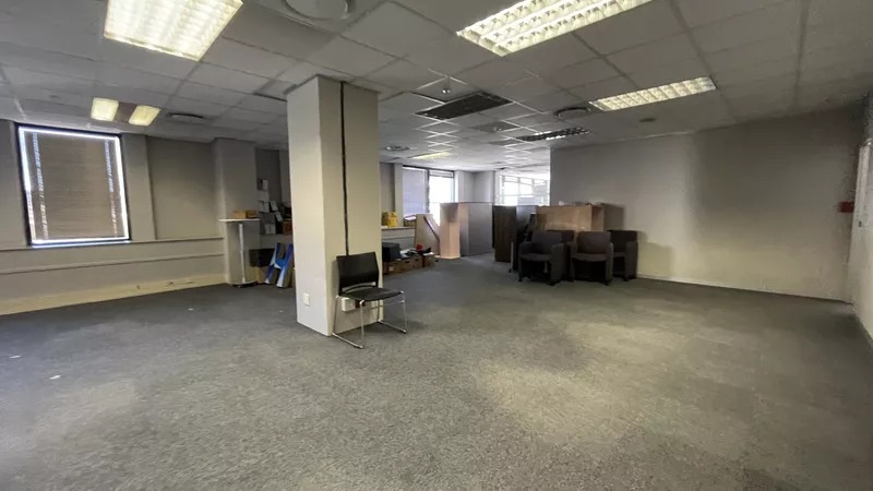 366 m² Office to let in Cape Town City Centre/CBD, 11 Buitengracht Street (photo 7)