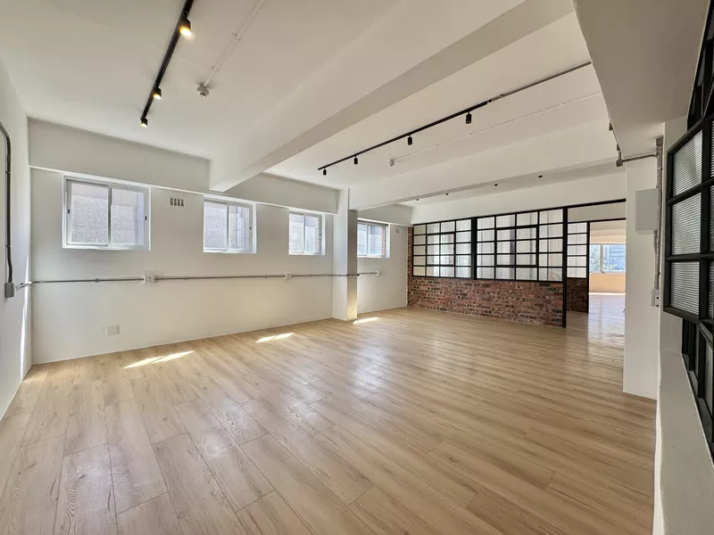 800 m² Office to let in Cape Town, 60 Roeland Street (photo 17)