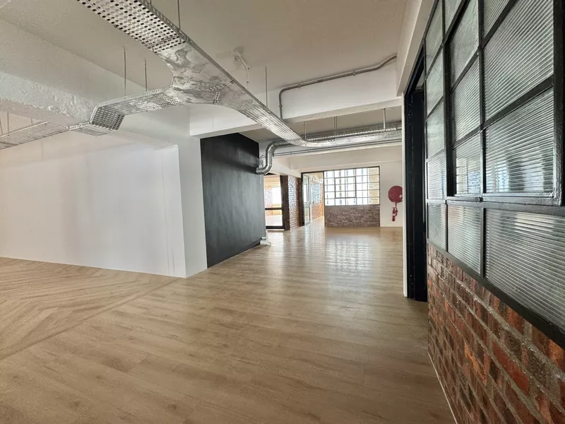 800 m² Office to let in Cape Town, 60 Roeland Street (photo 30)
