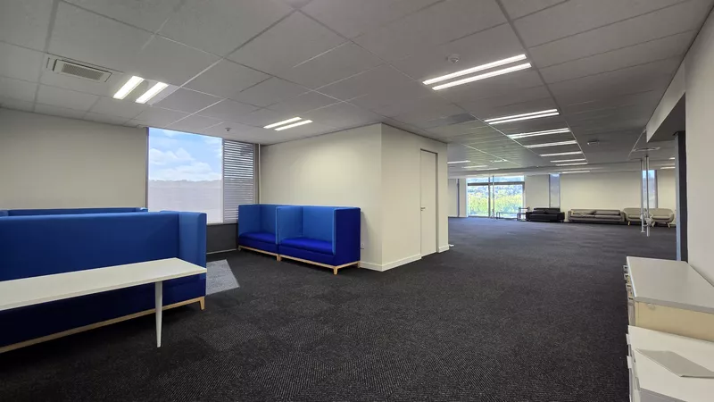 940 m² Office to let in Klein D'Aria Estate, Klein D'Aria Office Estate - Block A (North) (photo 24)