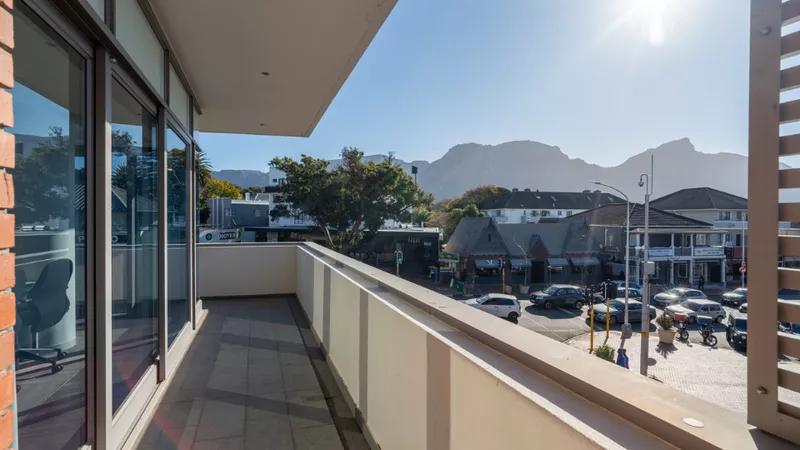 1 124 m² Office to let in Kenilworth, 325 Main Road Kenilworth, Pam Golding on Main (photo 20)
