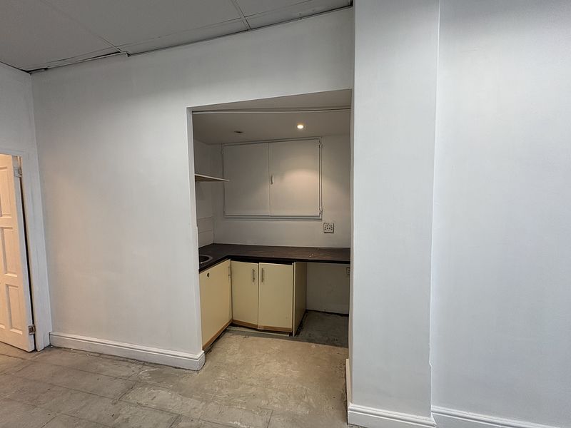 76 m² Office to let in Durbanville, Palm Grove (photo 18)