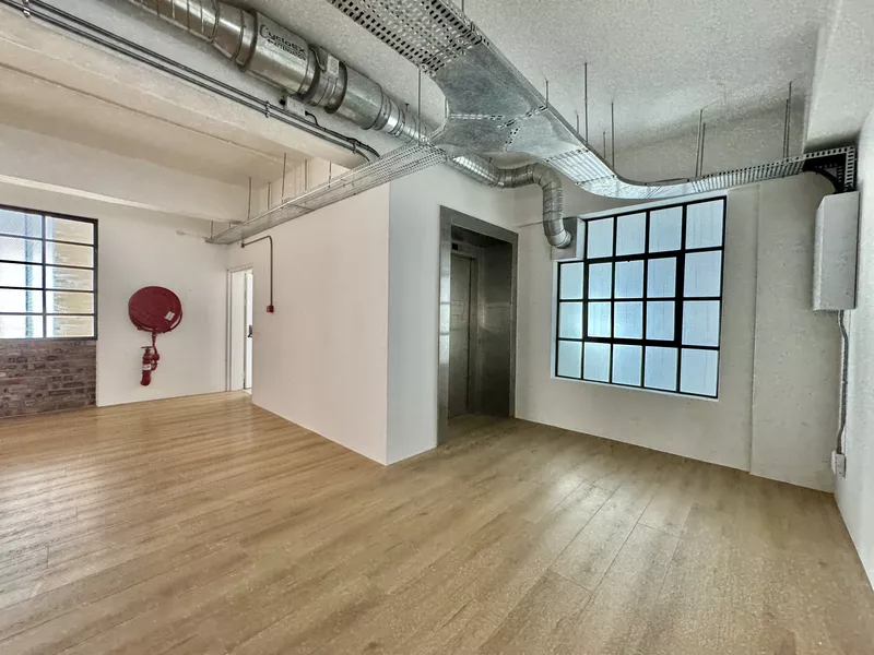 800 m² Office to let in Cape Town, 60 Roeland Street (photo 29)