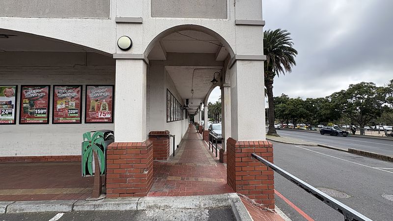 150 m² Retail Property to let in Durbanville, Palm Grove (photo 4)