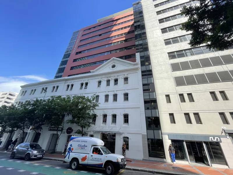 134 m² Office to let in Cape Town City Centre/CBD, Touchstone House (photo 2)