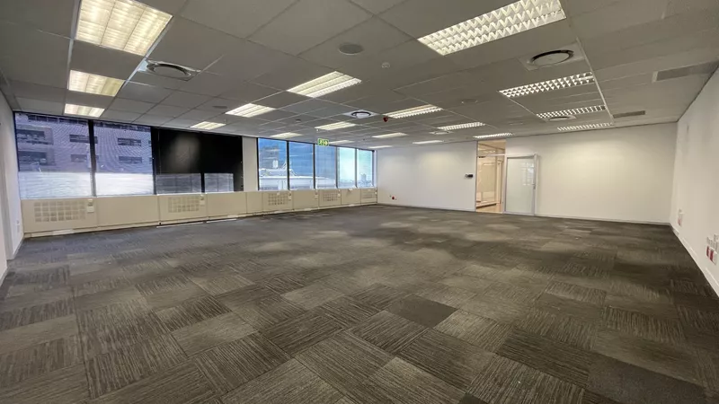 387 m² Office to let in Cape Town City Centre/CBD, 2 Long (photo 14)