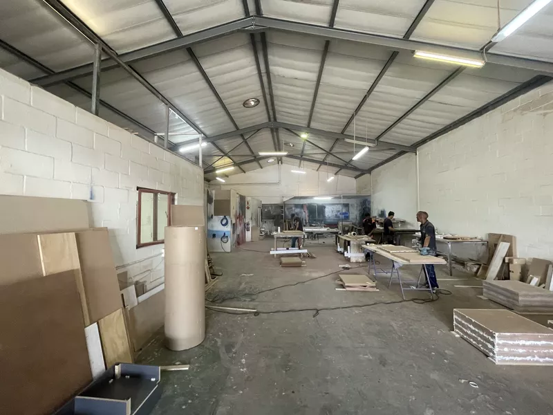 272 m² Industrial to let in Ottery, 32B Harris Drive (photo 8)