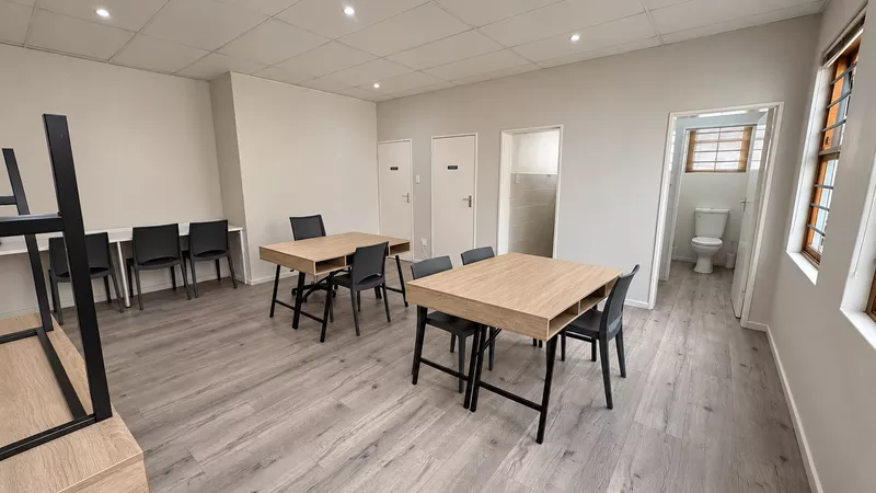 90 m² Office to let in Bateleur Office Park, Sunbird Office Park (photo 6)
