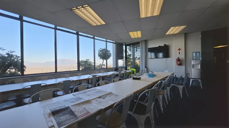 511 m² Office to let in Tygerberg Office Park, Uitzicht - Tygerberg Park (photo 29)