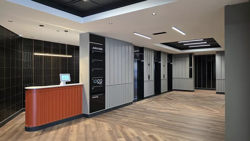 570 m² Office to let in Century City, Junxion Park - Building 1 (photo 8)
